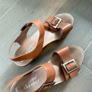 Dansko Brown vegan Leather Sandals with Contoured Footbed